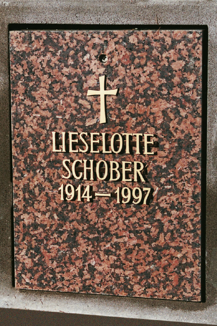 Gestaltungsbeispiel, Urnenwände